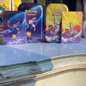 Pokemon Mewtwo Card and Tin Collection - Purple and Yellow